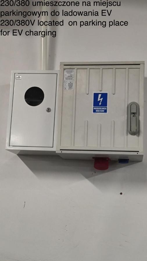 Yellow - Bastion Walowa Ev Center Free Parking In Garage غدانسك المظهر الخارجي الصورة